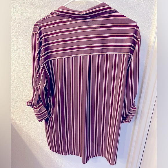 Express Women’s Blouse - Picture 2 of 4